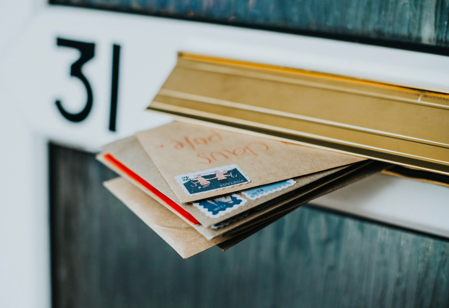 Top Benefits of Mailbox Services for Your Needs