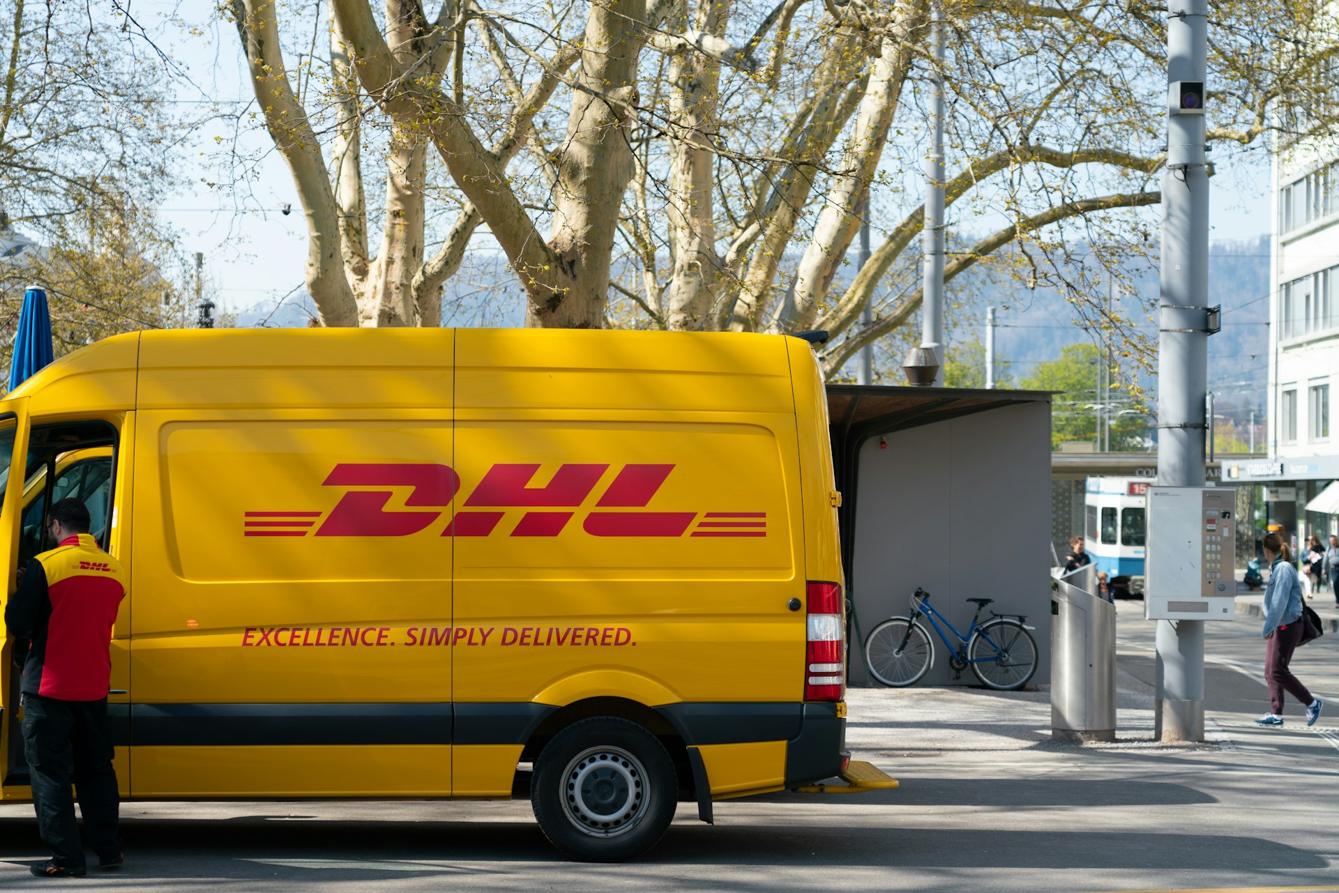 How to Choose the Best DHL Service for Your Package