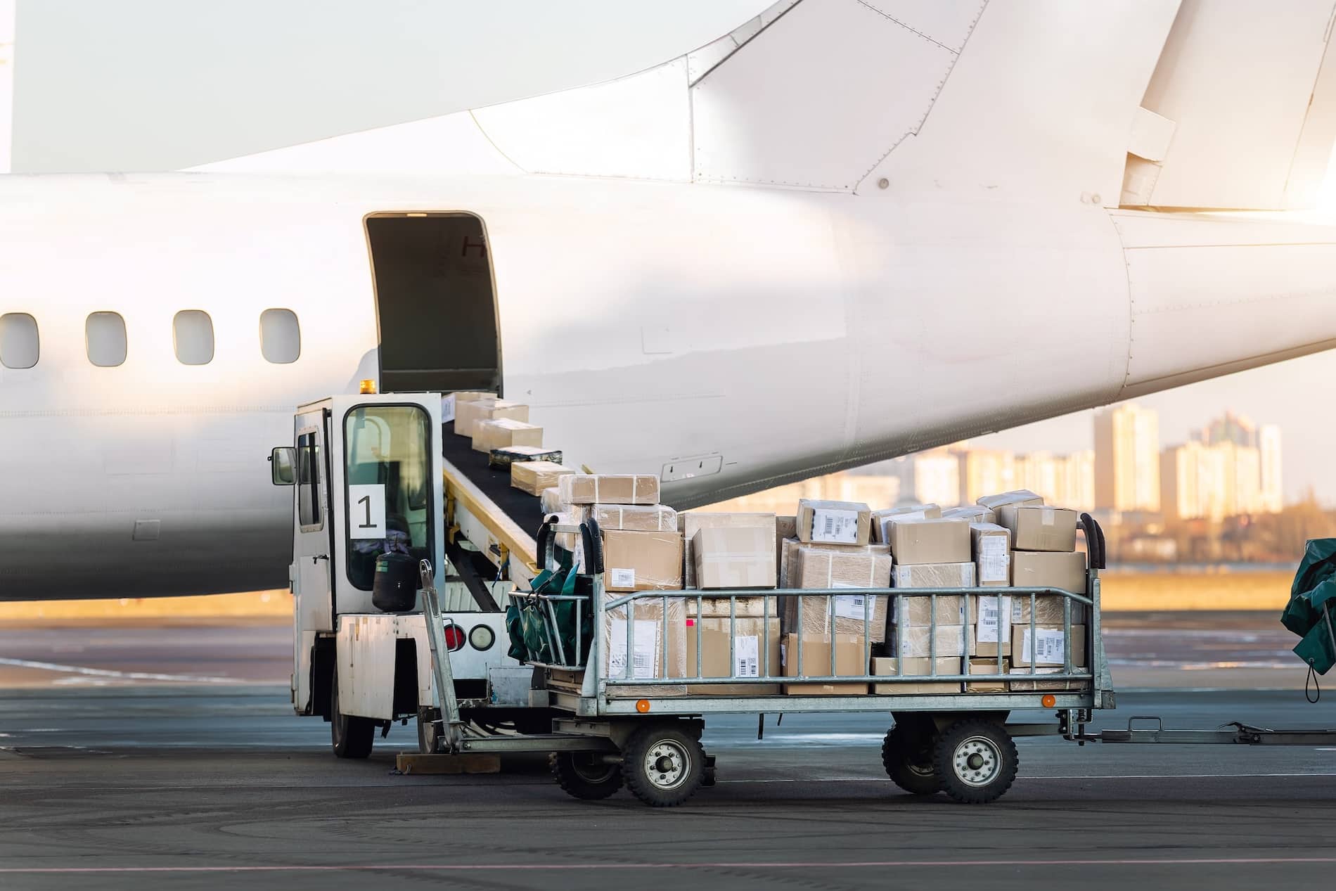 How Freight Shipping Services Can Reduce Delays and Hassles