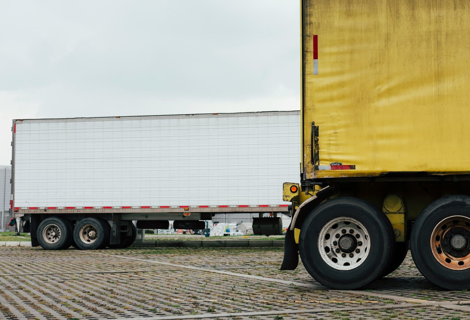 Summer Shipping Tips Colorado Springs Residents Often Overlook